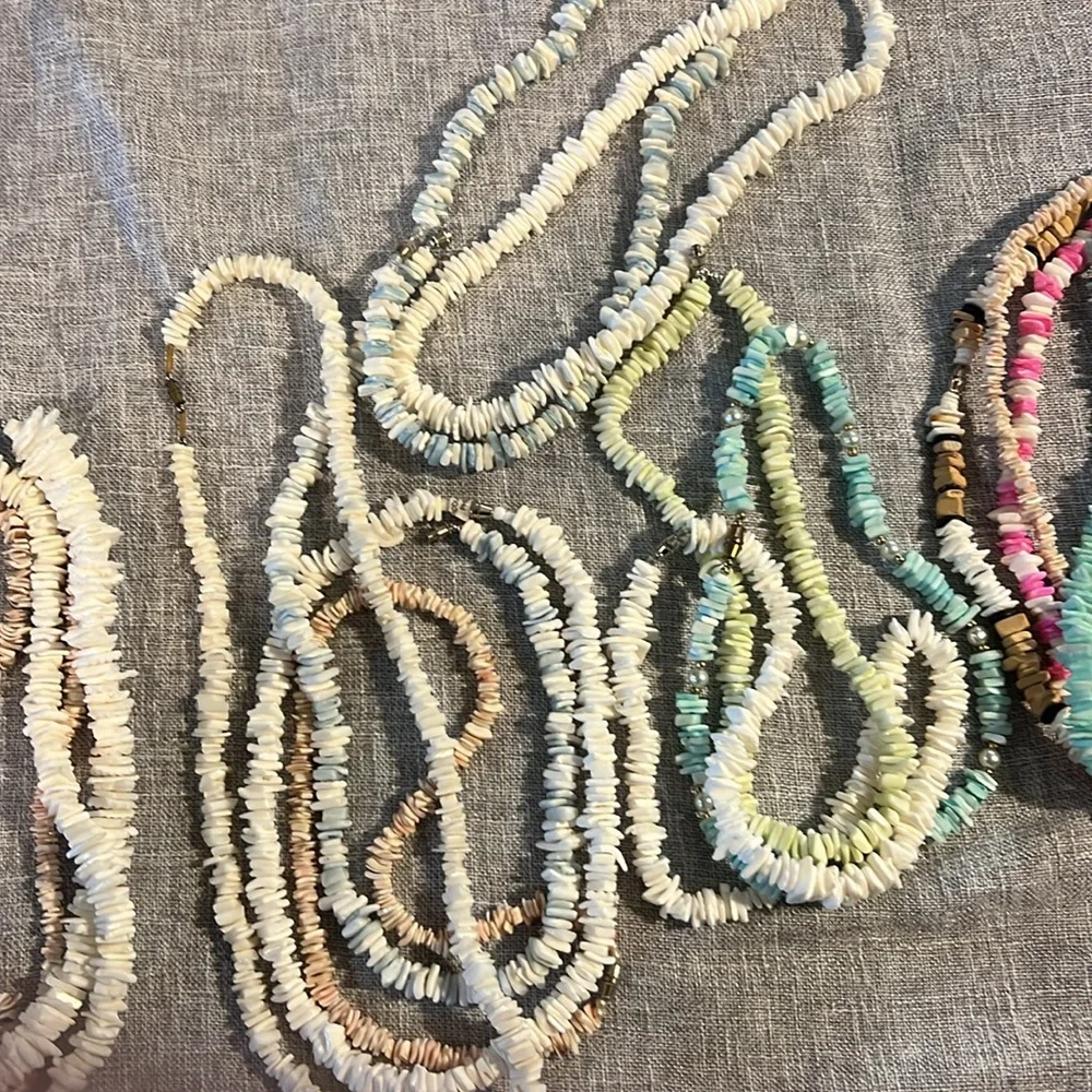 Shell chip necklace bundle - Picture 4 of 6